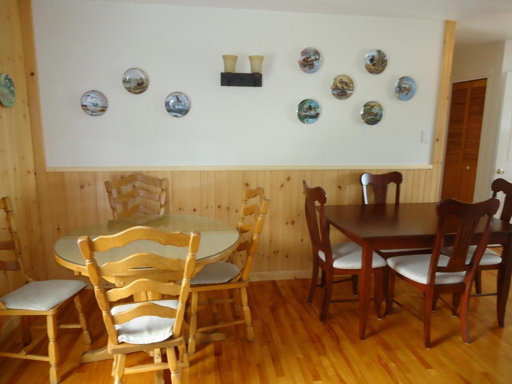 Gite A L'Abri Du Vent Bed And Breakfast Perce Exterior photo